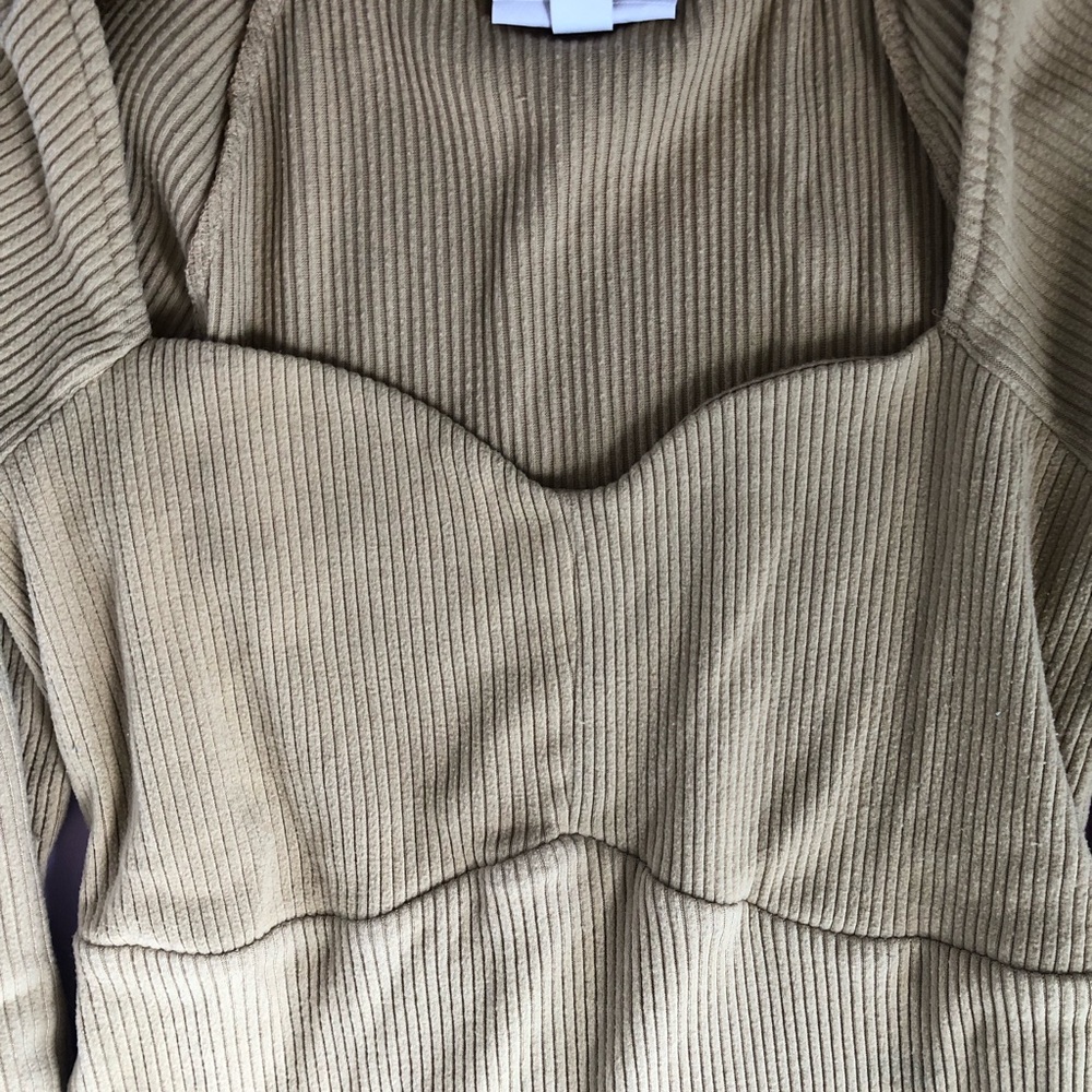 Ribbed Sweetheart Long-Sleeve Top in Mustard